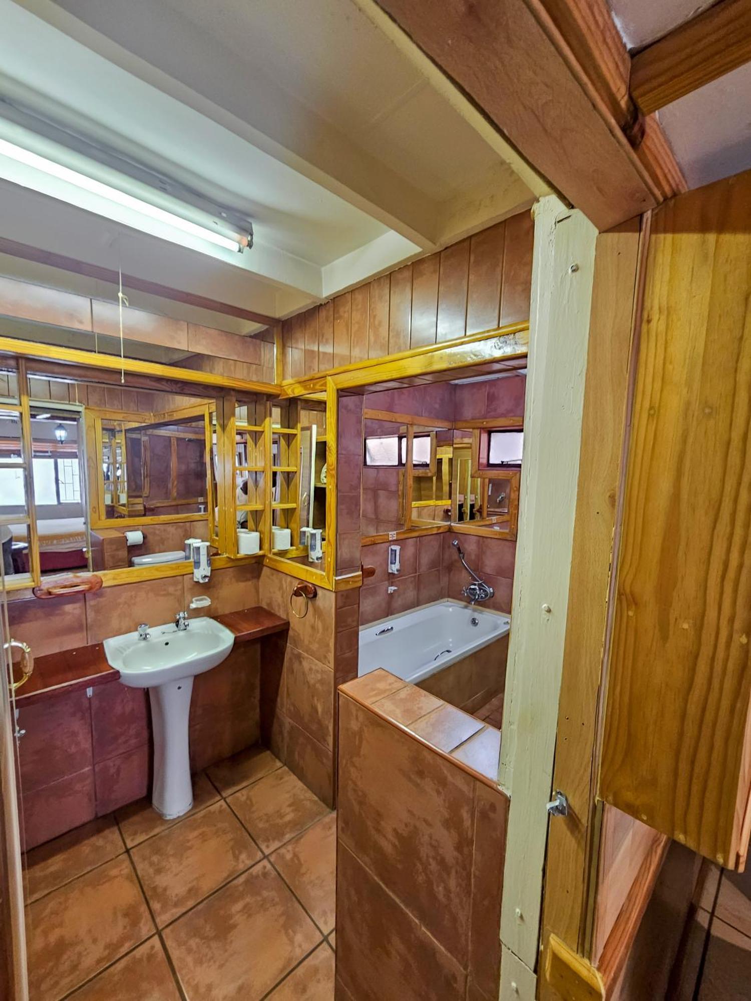 Tudor Lodge Guest House Johannesburg Dış mekan fotoğraf