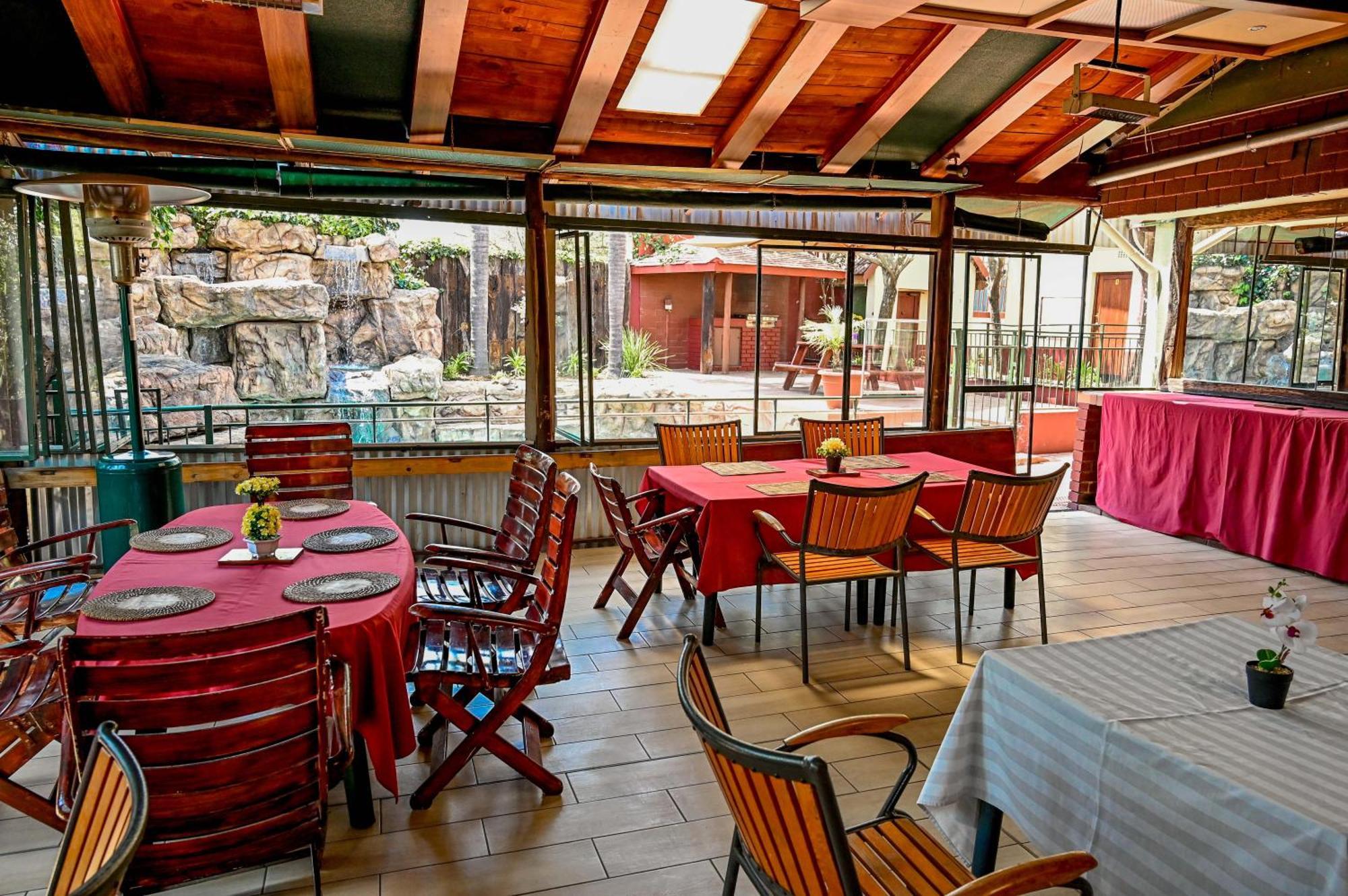 Tudor Lodge Guest House Johannesburg Dış mekan fotoğraf