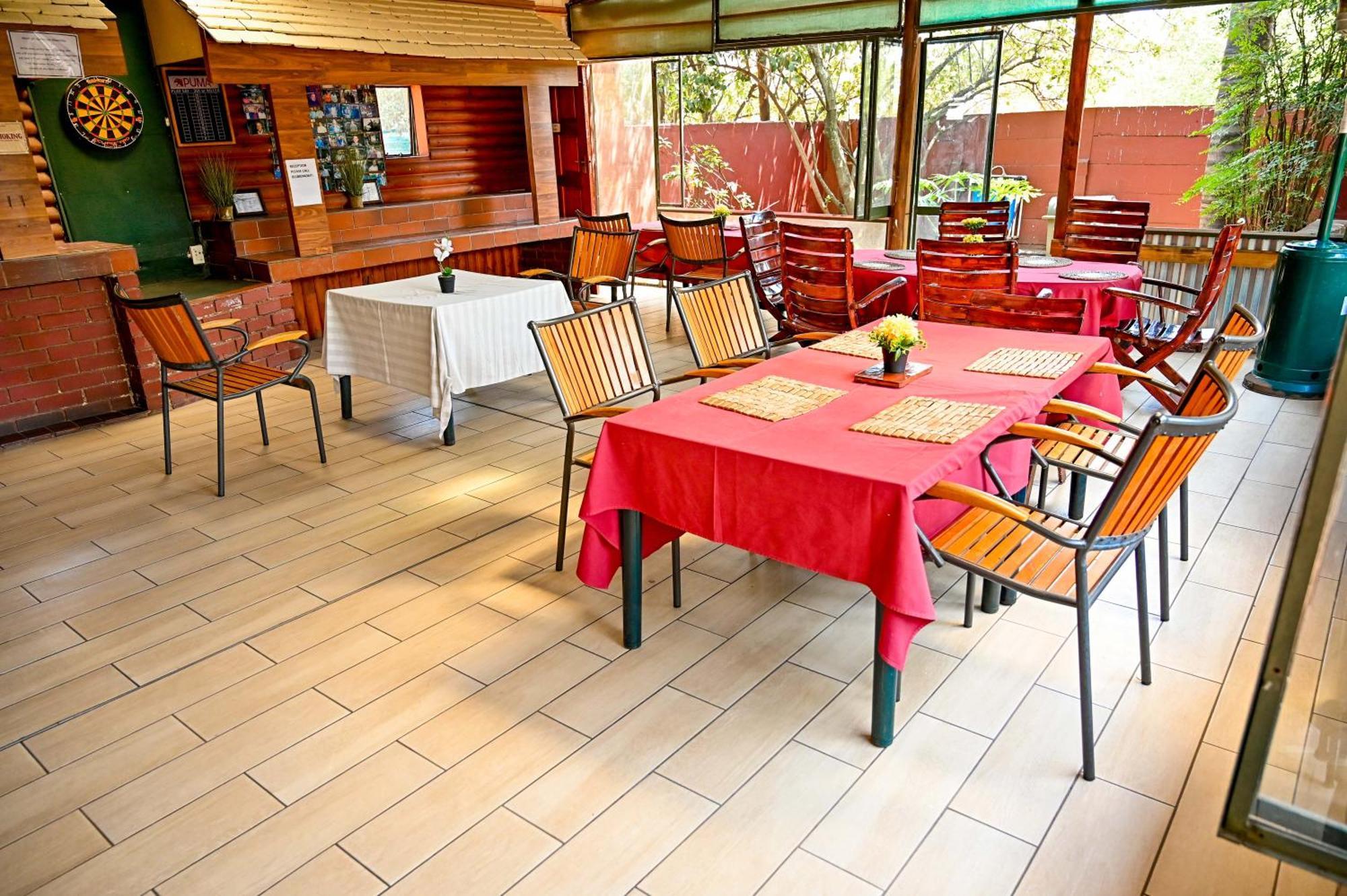 Tudor Lodge Guest House Johannesburg Dış mekan fotoğraf