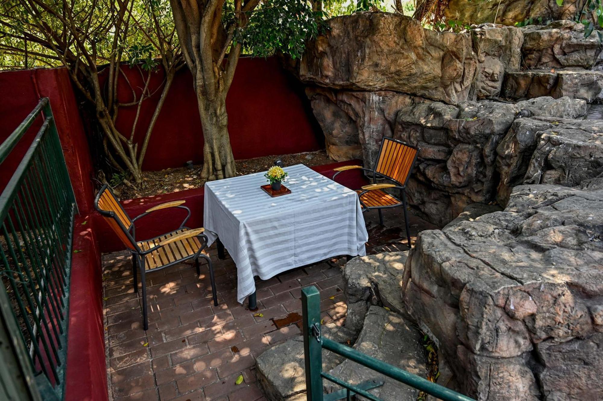 Tudor Lodge Guest House Johannesburg Dış mekan fotoğraf